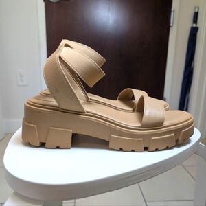 Tan Ankle Strap Platform Sandals Size 7.5